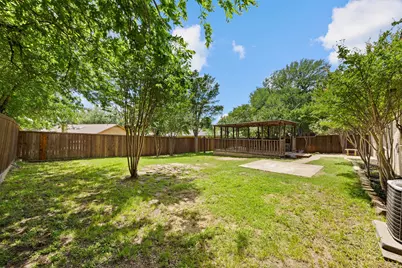 2010 Warwick Drive, Arlington, TX 76015 - Photo 24