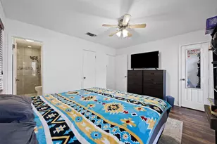 2010 Warwick Dr, Arlington, TX 76015 - Photo 16