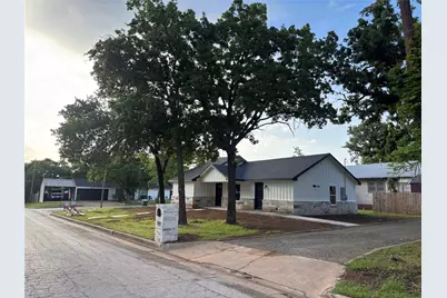 301 NW 23rd Street, Mineral Wells, TX 76067 - Photo 1