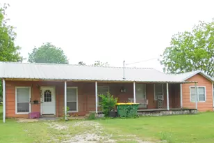 705 Mulberry Ave, Hubbard, TX 76648 - Photo 1