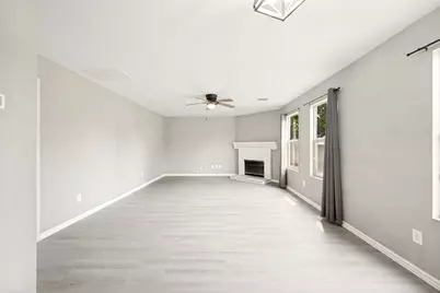 920 Kendall Drive, Arlington, TX 76001 - Photo 1