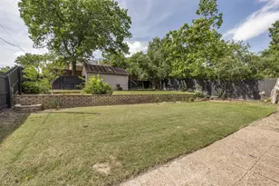 8903 Groveland Dr, Dallas, TX 75218 - Photo 24