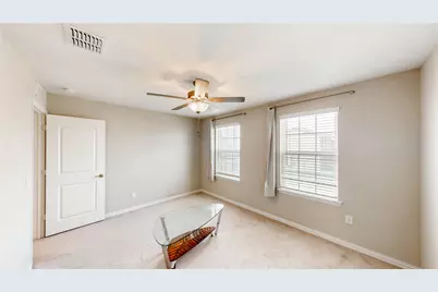 9828 Michael Irvin Street, Irving, TX 75063 - Photo 22