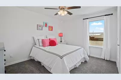 7085 Bison Creek Lane, Garland, TX 75043 - Photo 16