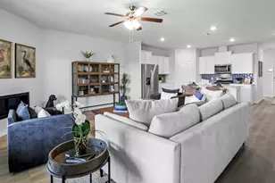 7085 Bison Creek Ln, Garland, TX 75043 - Photo 8