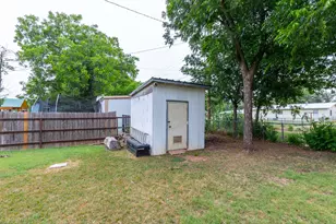 505 Fairmont St, Clyde, TX 79510 - Photo 26