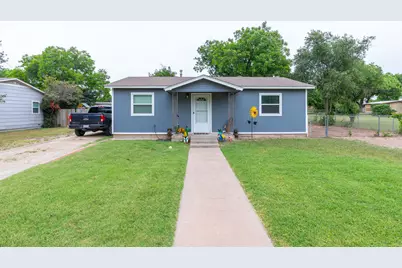 505 Fairmont Street, Clyde, TX 79510 - Photo 1