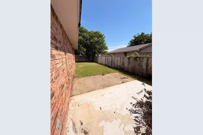 7327 Cave Drive, Dallas, TX 75249 - Photo 6