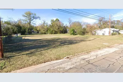 1204 E Calhoun Avenue, Waco, TX 76704 - Photo 1