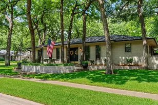 1800 Holm Oak St, Arlington, TX 76012 - Photo 4