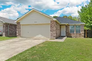4033 Carver Ct, Irving, TX 75061 - Photo 2