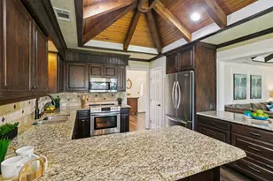 3709 Fieldcrest Ln, Bedford, TX 76021 - Photo 10