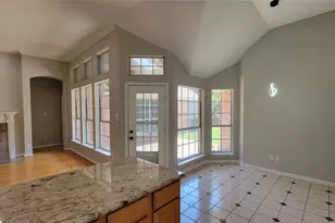 9726 Windy Hollow Dr, Irving, TX 75063 - Photo 6
