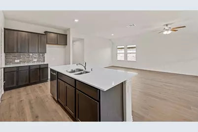 7086 Bison Creek Lane, Garland, TX 75043 - Photo 2