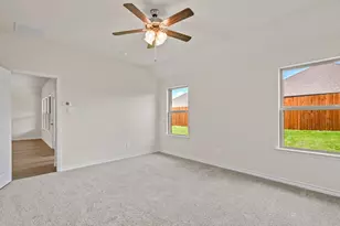 7086 Bison Creek Ln, Garland, TX 75043 - Photo 18