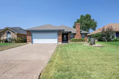1925 Kings Canyon Circle, Fort Worth, TX 76134 - Photo 1