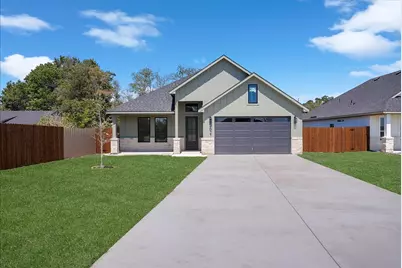 5621 Oak Grove Road N, Fort Worth, TX 76134 - Photo 1