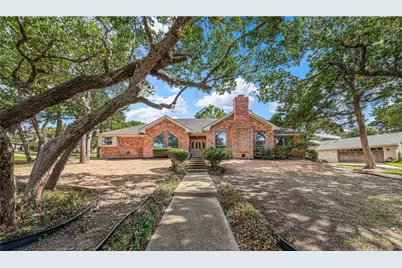 10027 Stony Point Drive, Woodway, TX 76712 - Photo 1