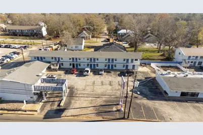 520 Jackson Street, Jacksonville, TX 75766 - Photo 1