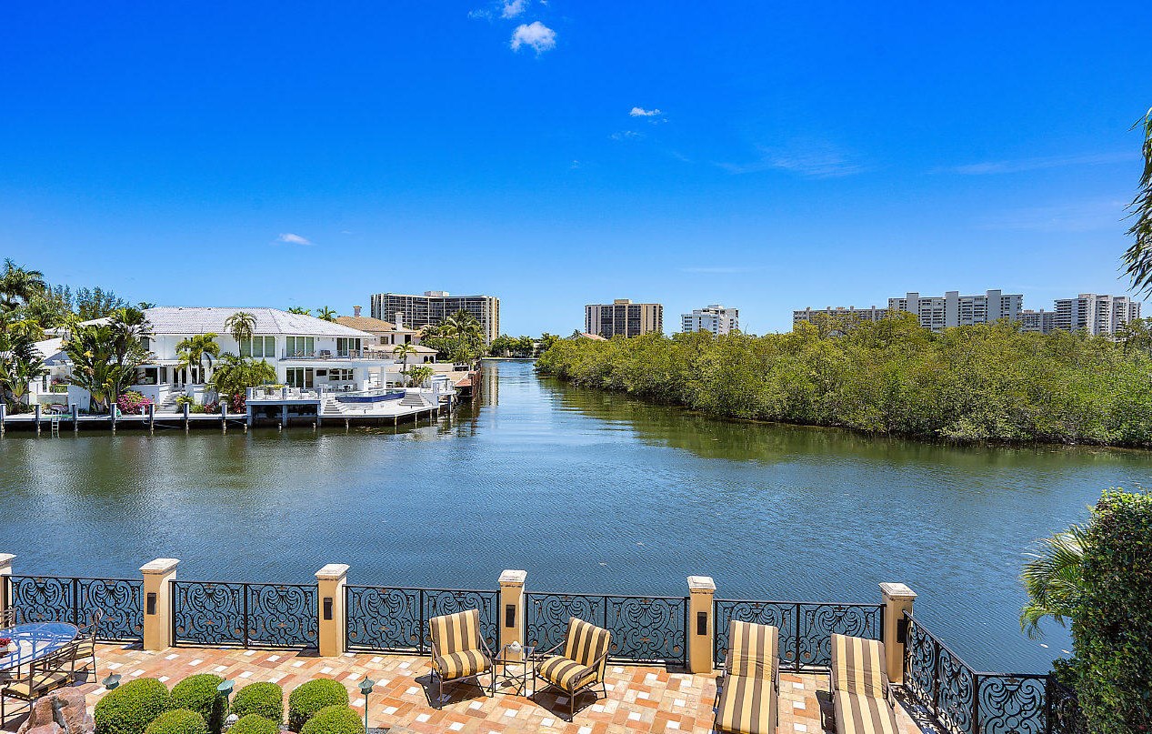 4976 Sanctuary Ln, Boca Raton FL 33431-5211 exterior