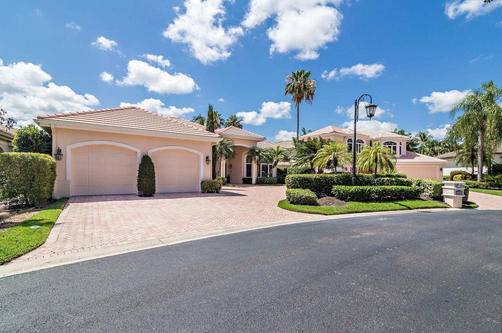 16757 Port Royal Cir, Jupiter, FL 33477-1381