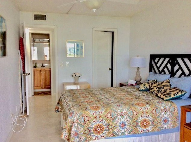 1085 Exeter, Boca Raton FL 33434-4858 exterior