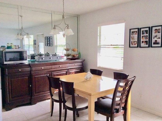 1085 Exeter, Boca Raton FL 33434-4858 exterior