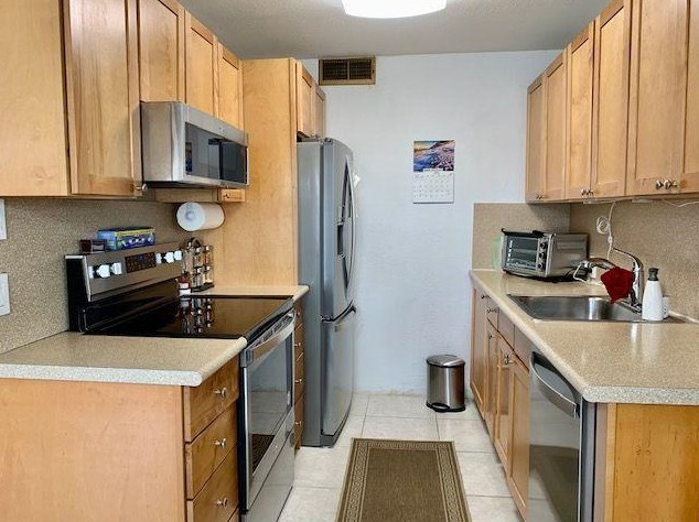 1085 Exeter, Boca Raton, FL 33434-2973