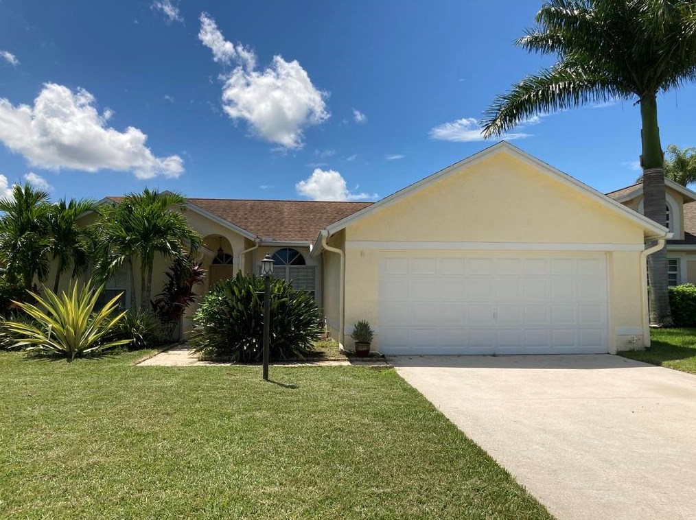 13016 Meadowbreeze Dr, West Palm Beach, FL 33414-8062