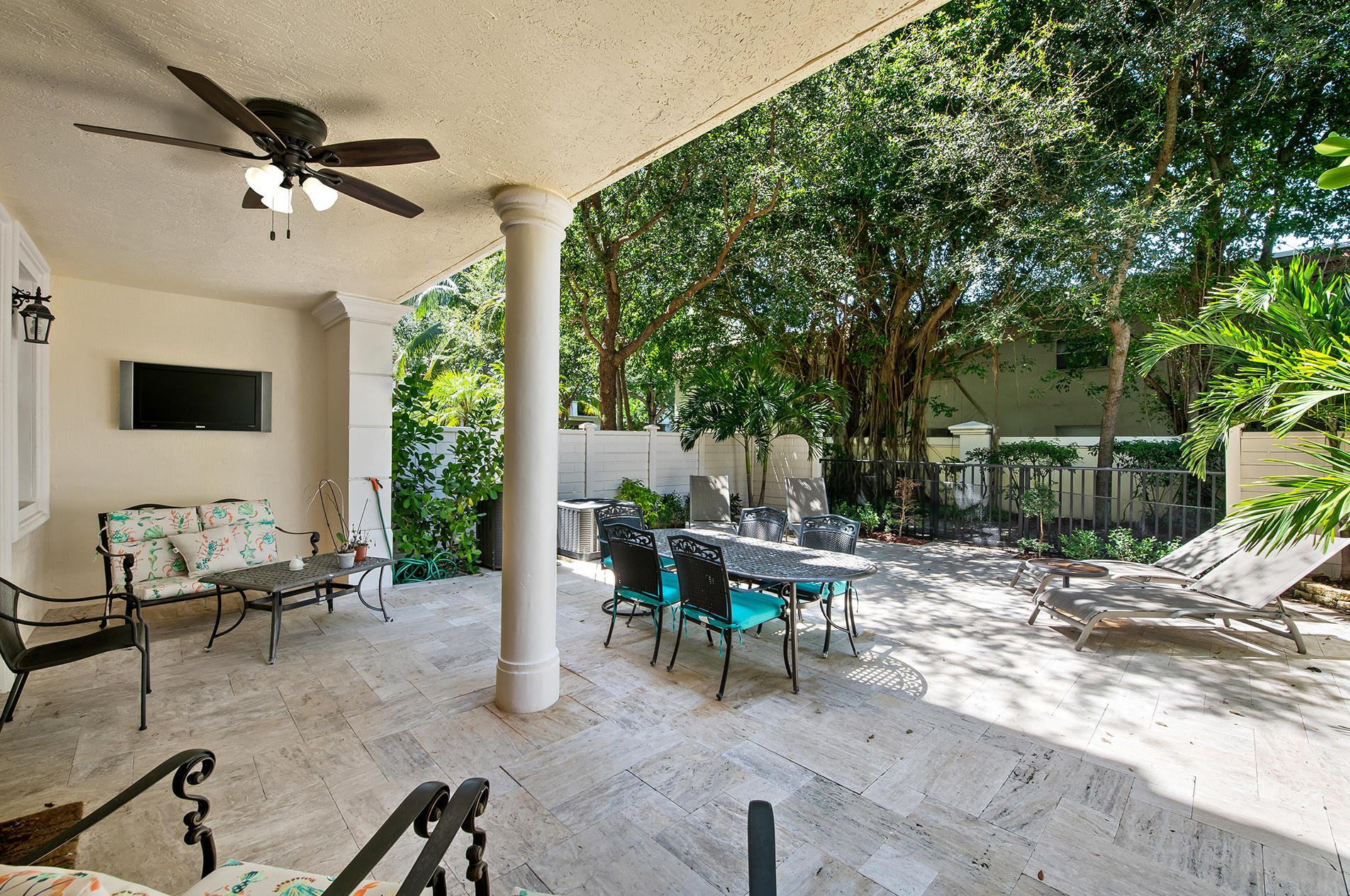 655 Trieste Ln, Boca Raton FL 33487-5202 exterior