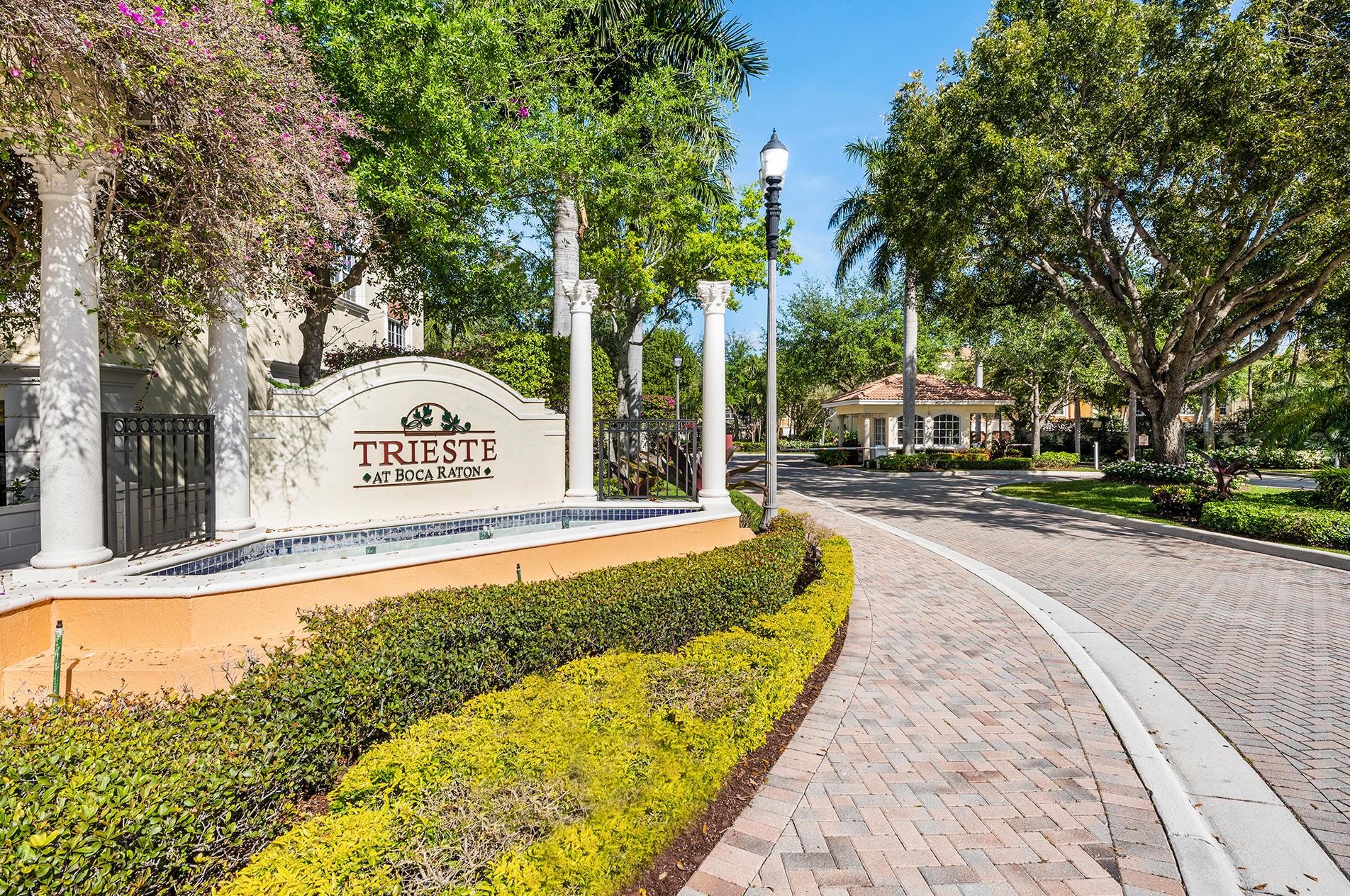 655 Trieste Ln, Boca Raton FL 33487-5202 exterior