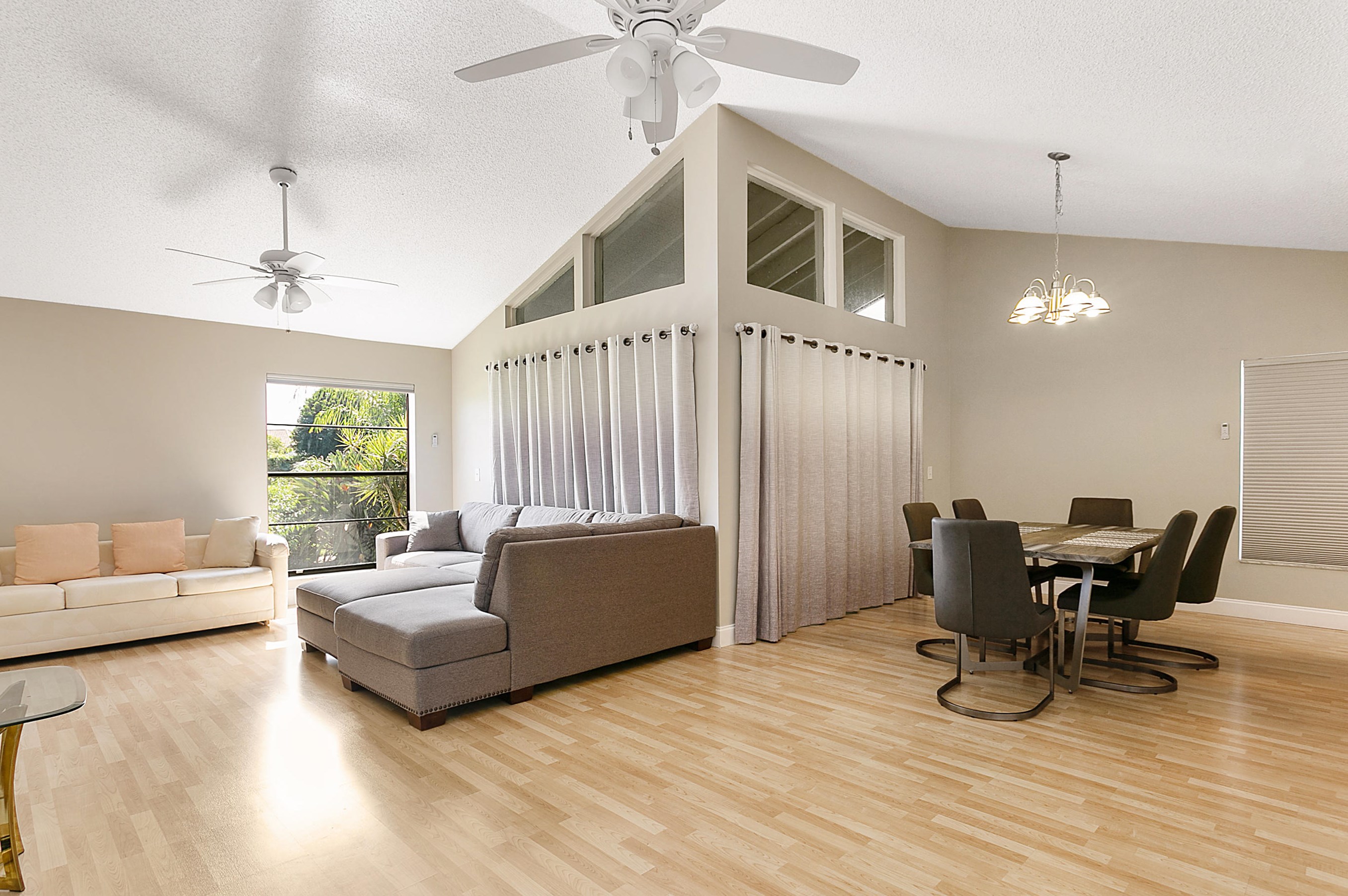 5551 Lakeview Mews Dr, Boynton Beach, FL 33437-1515