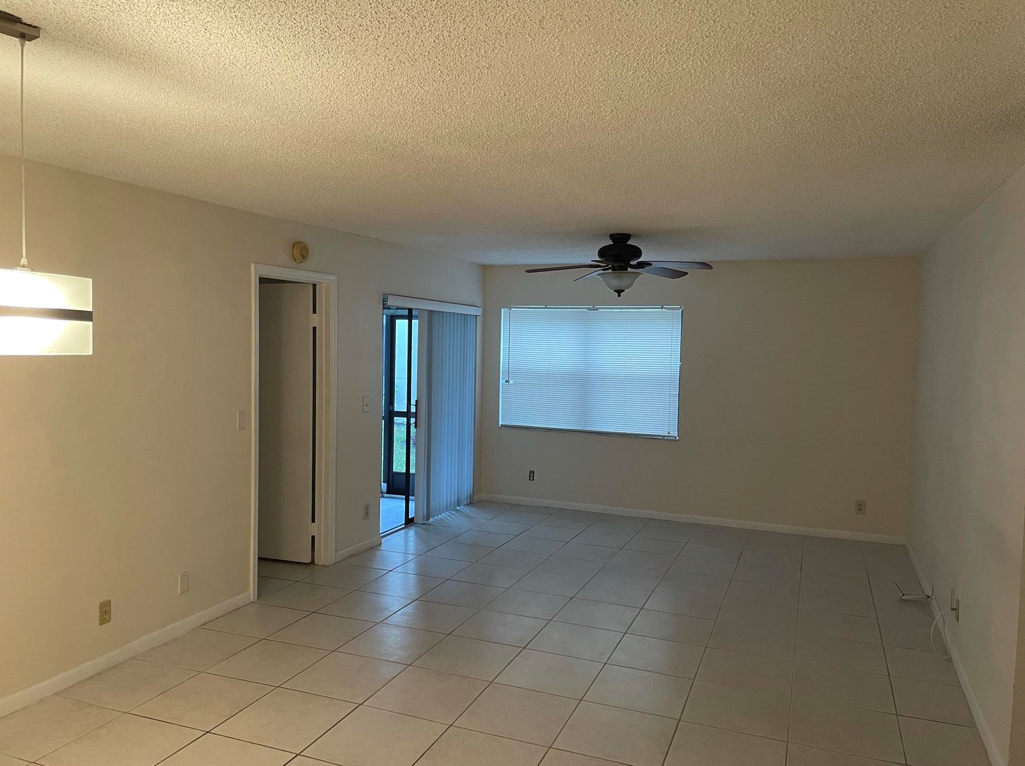 7609 Tahiti Ln, Lake Worth, FL 33467-4922