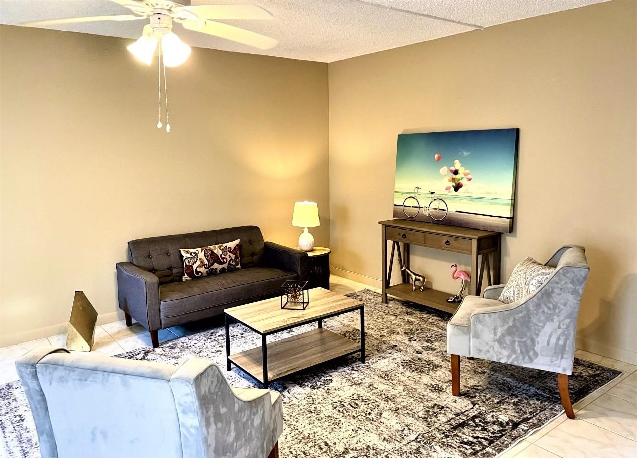 155 Burgundy D, Delray Beach, FL 33484