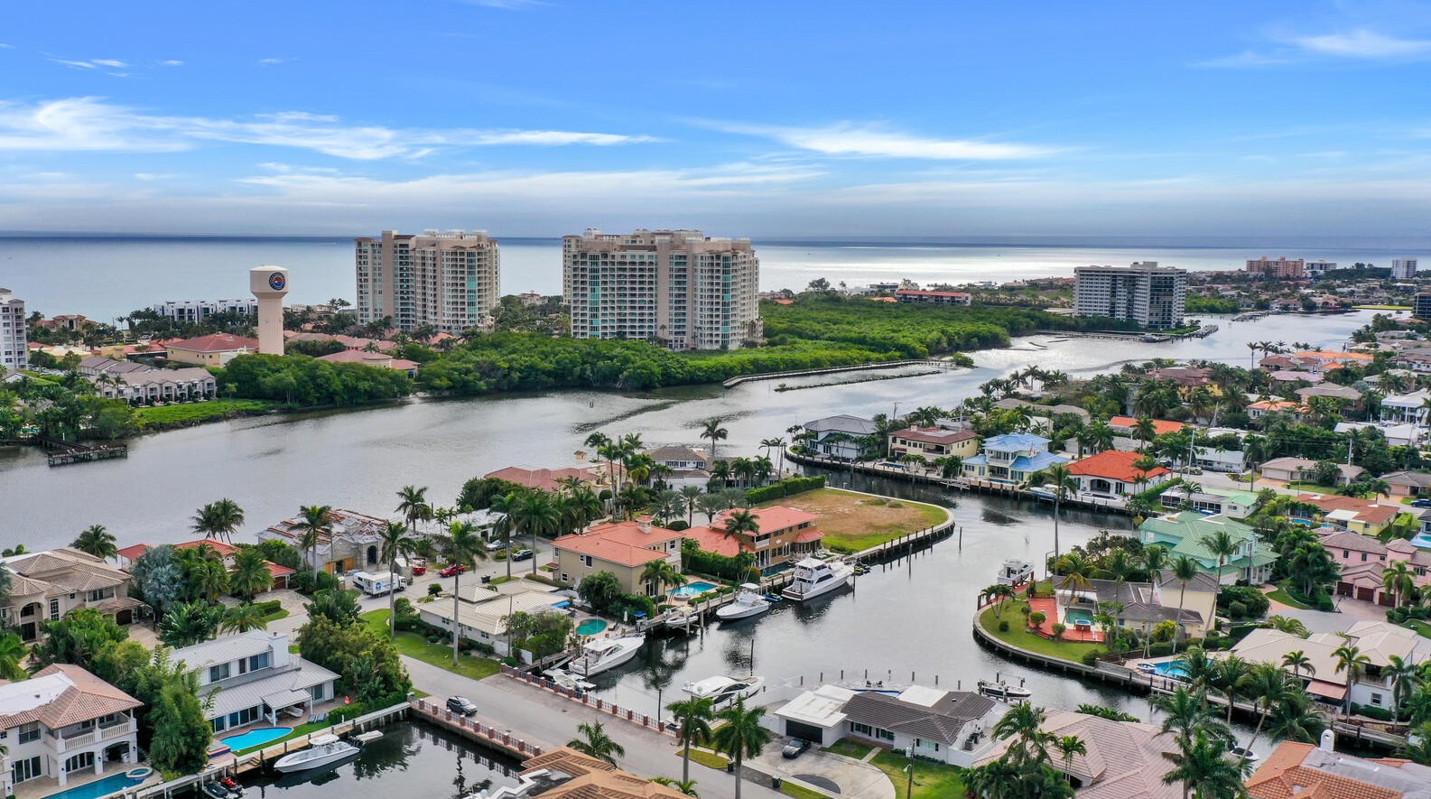 6969 8 Dr, Boca Raton FL 33487-2413 exterior