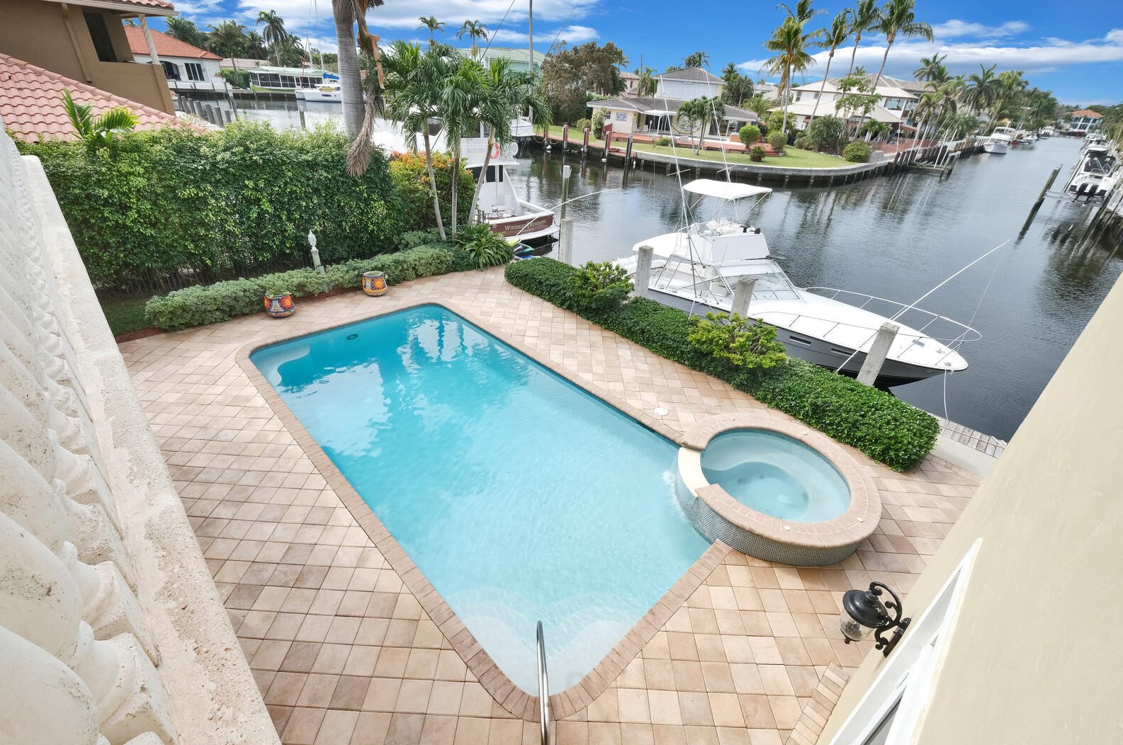 6969 8 Dr, Boca Raton FL 33487-2413 exterior