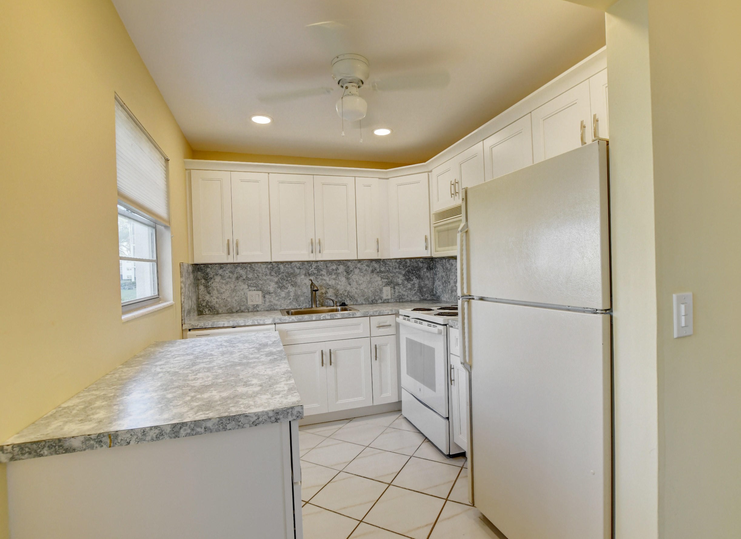 305 Fanshaw H, Boca Raton, FL 33434