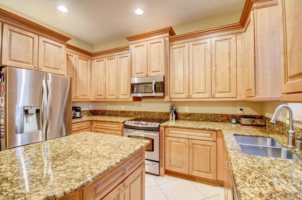 862 83rd Ln, Boca Raton, FL 33487-1383