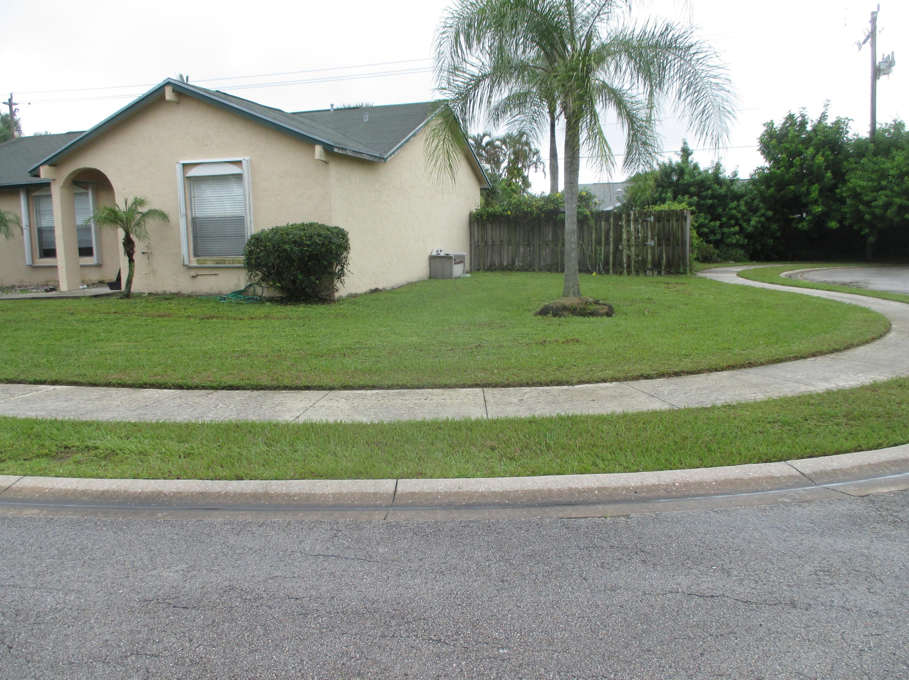 119 Deerfield Dr, Jupiter, FL 33458-7611