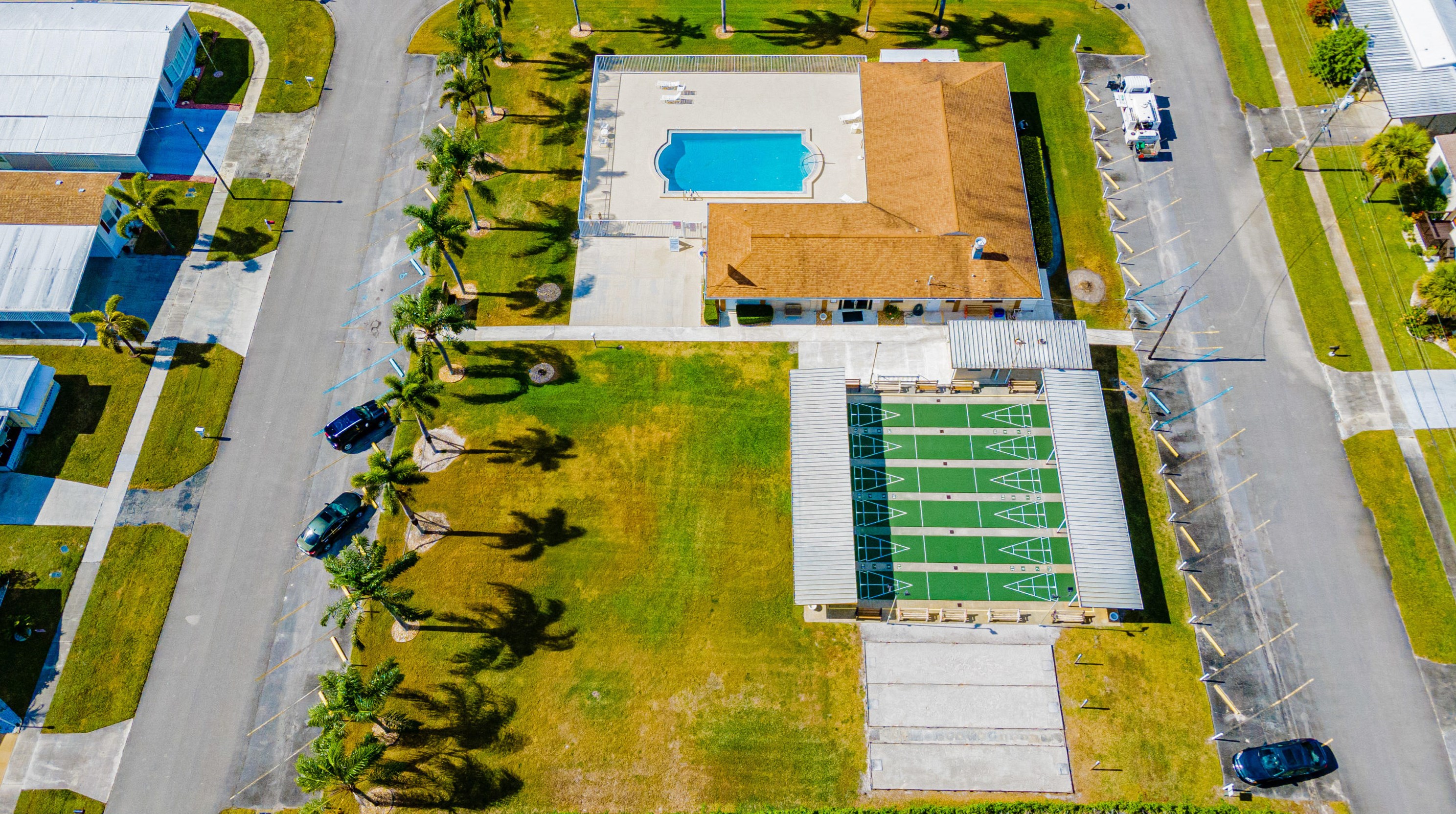 4060 Mockingbird Dr, Boynton Beach FL 33436-2661 exterior