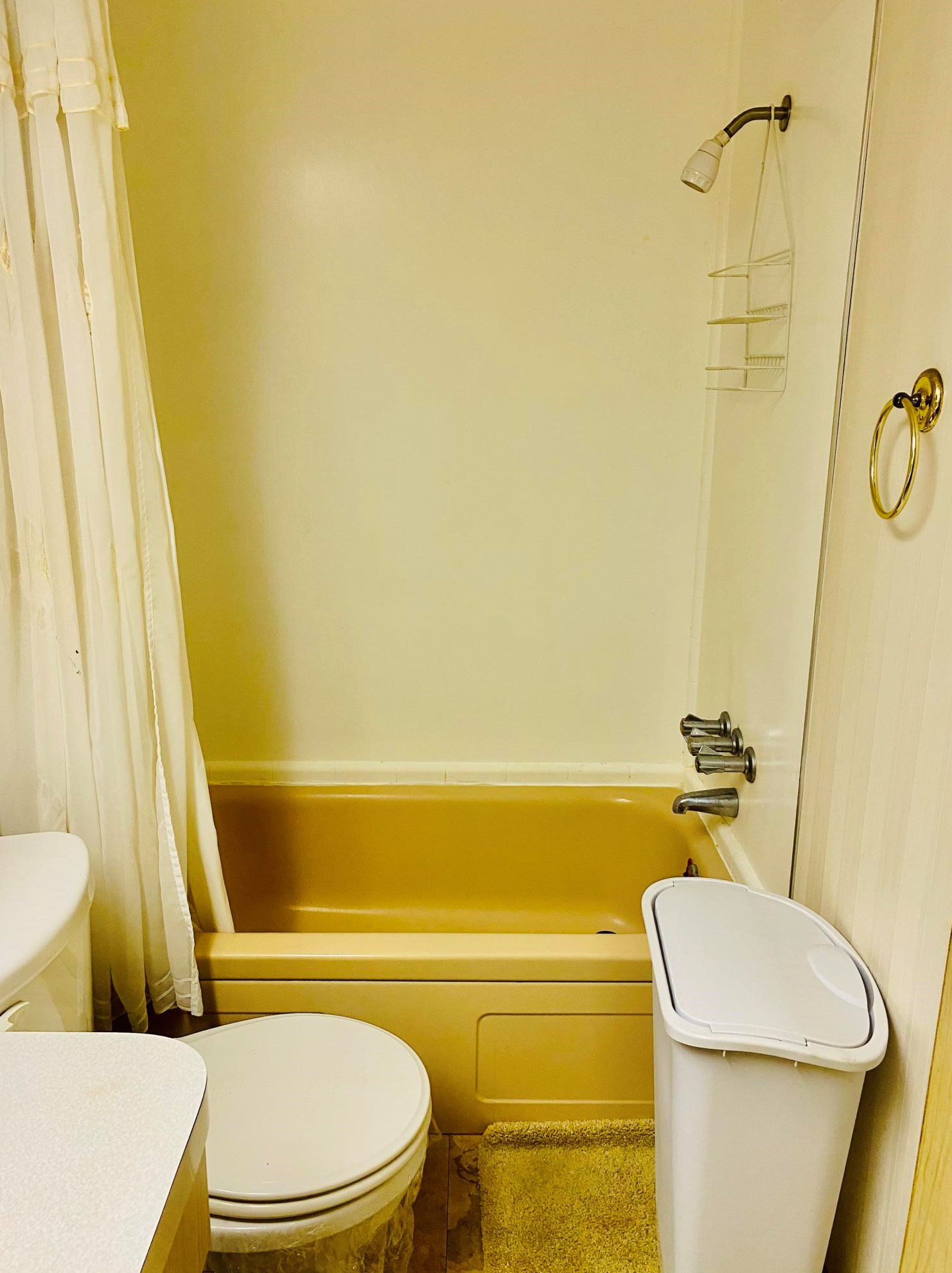 4060 Mockingbird Dr, Boynton Beach FL 33436-2661 exterior