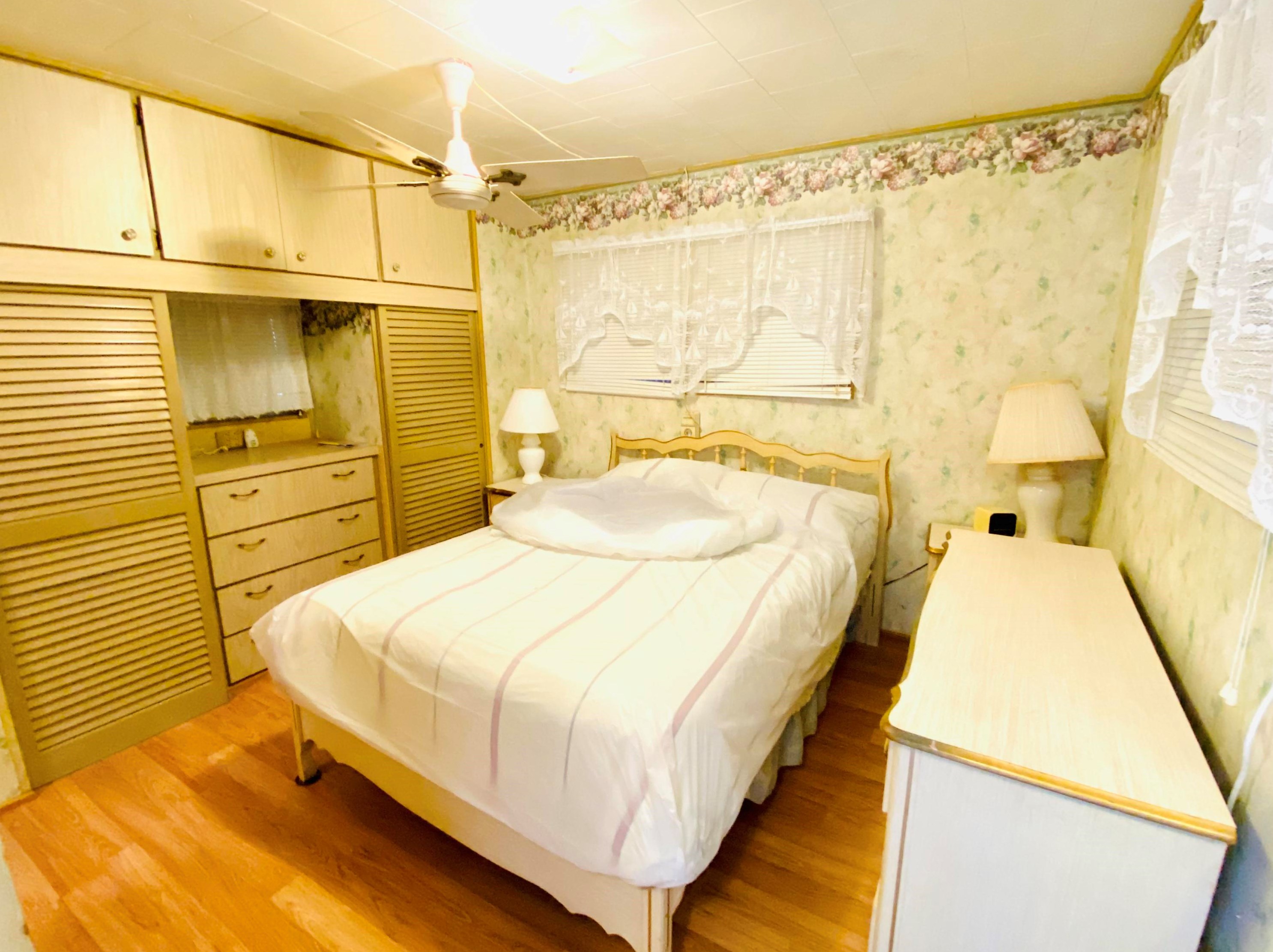 4060 Mockingbird Dr, Boynton Beach FL 33436-2661 exterior