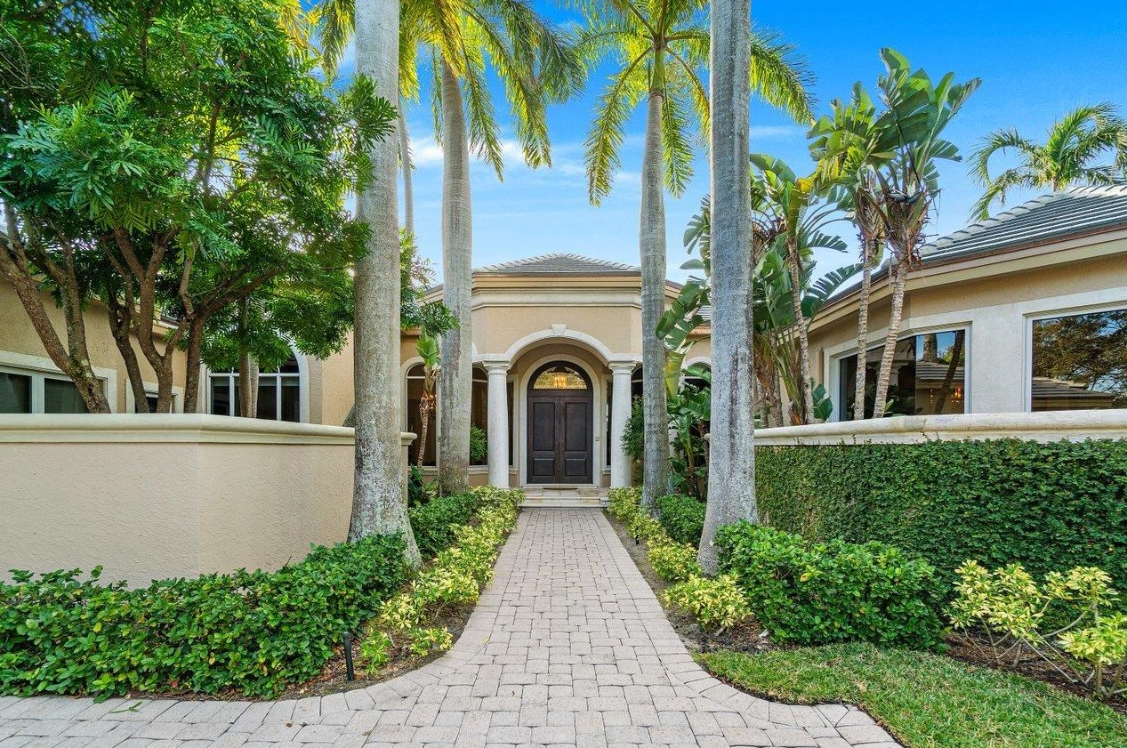 472 Mariner Dr, Jupiter FL  33477-4068 exterior