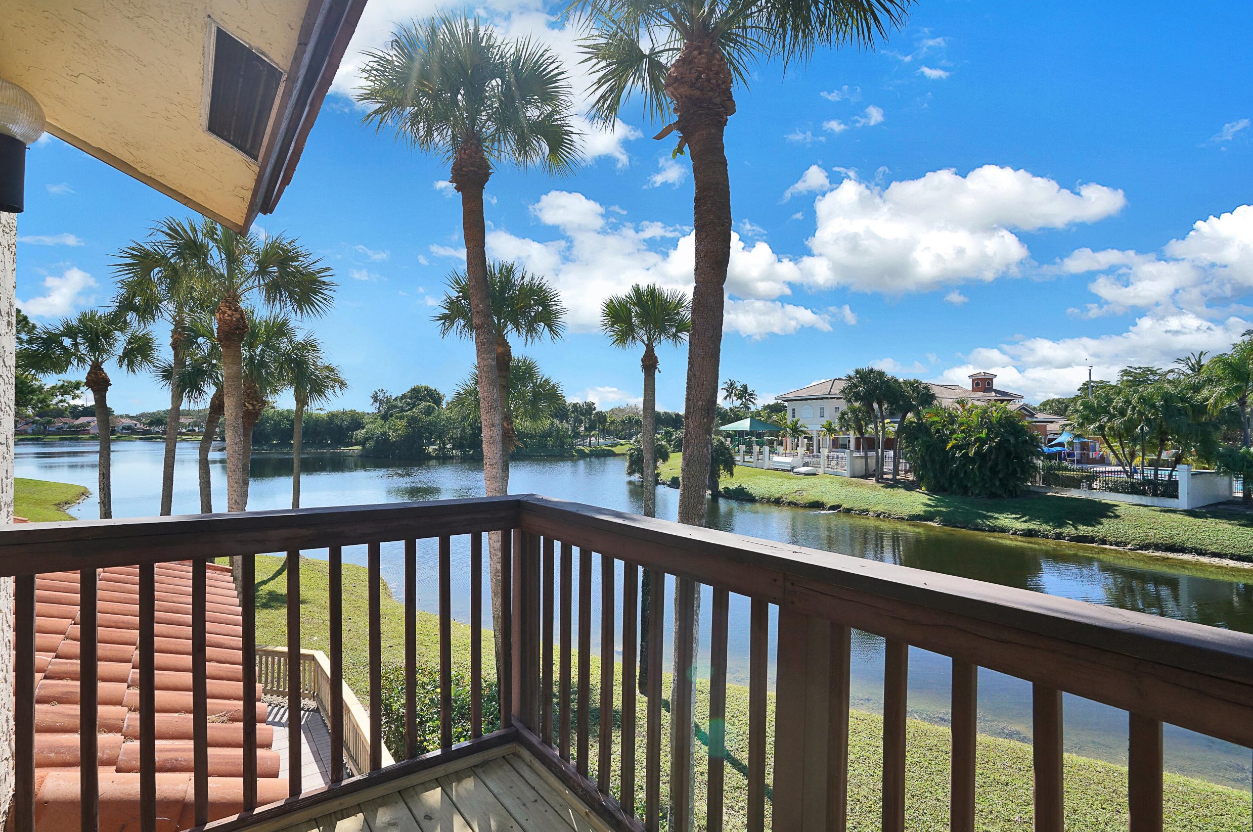 5790 Fox Hollow Dr, Boca Raton, FL 33486-8922