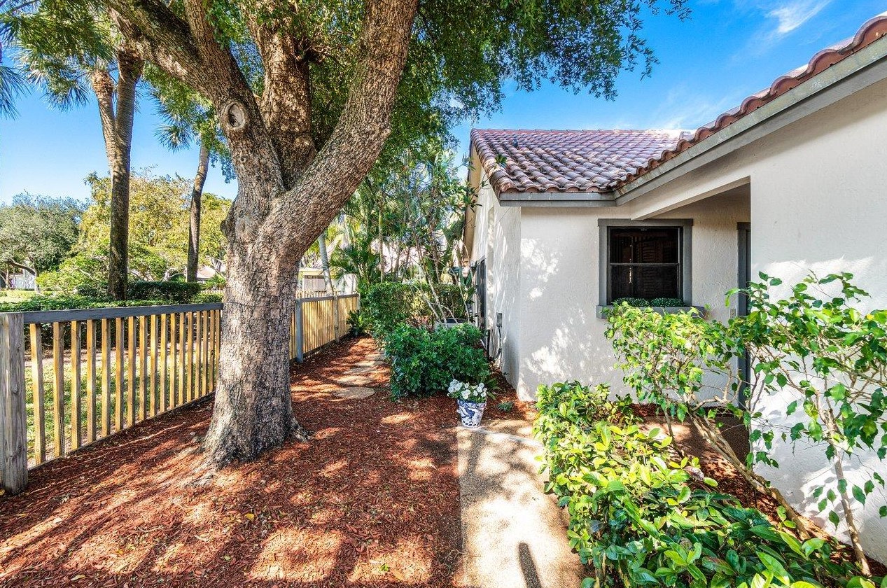 5543 Eton Ct, Boca Raton, FL 33486-8659