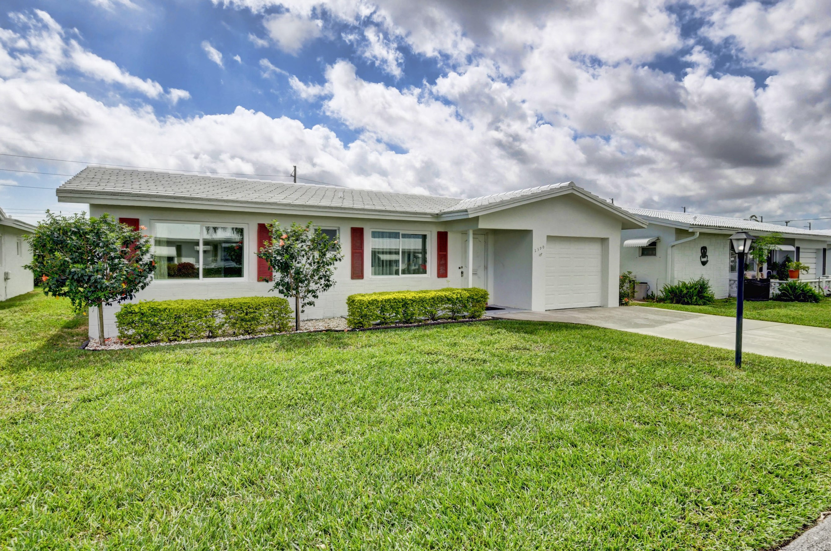 2390 14th Ave, Boynton Beach, FL 33426-5871