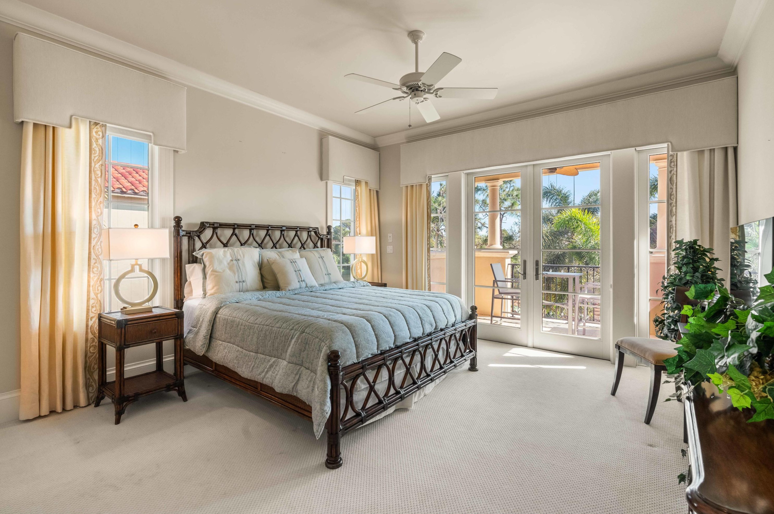 527 Bald Eagle Dr, Jupiter FL  33477-4205 exterior