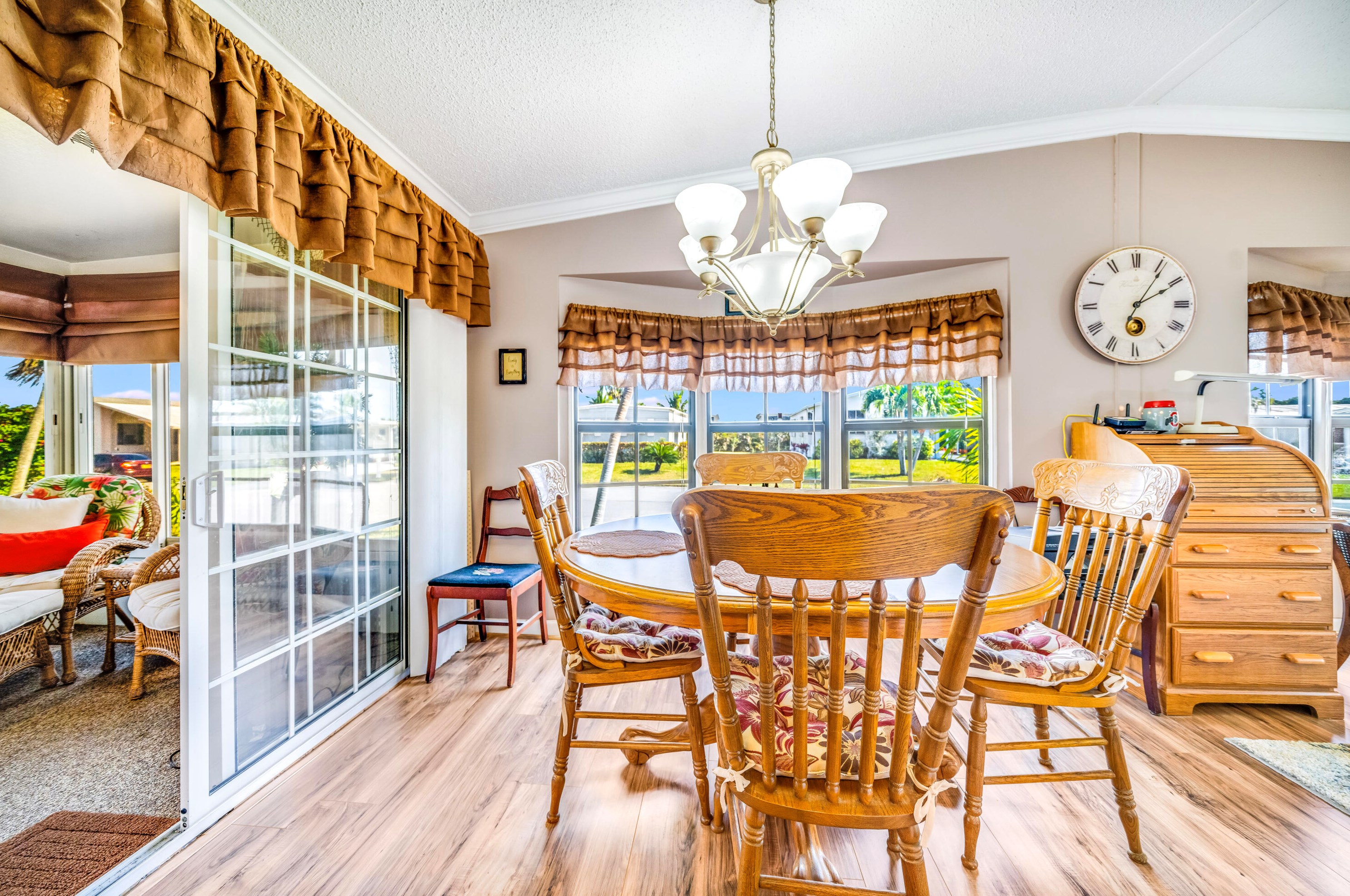 1641 64 Way, Boca Raton FL 33428-6757 exterior