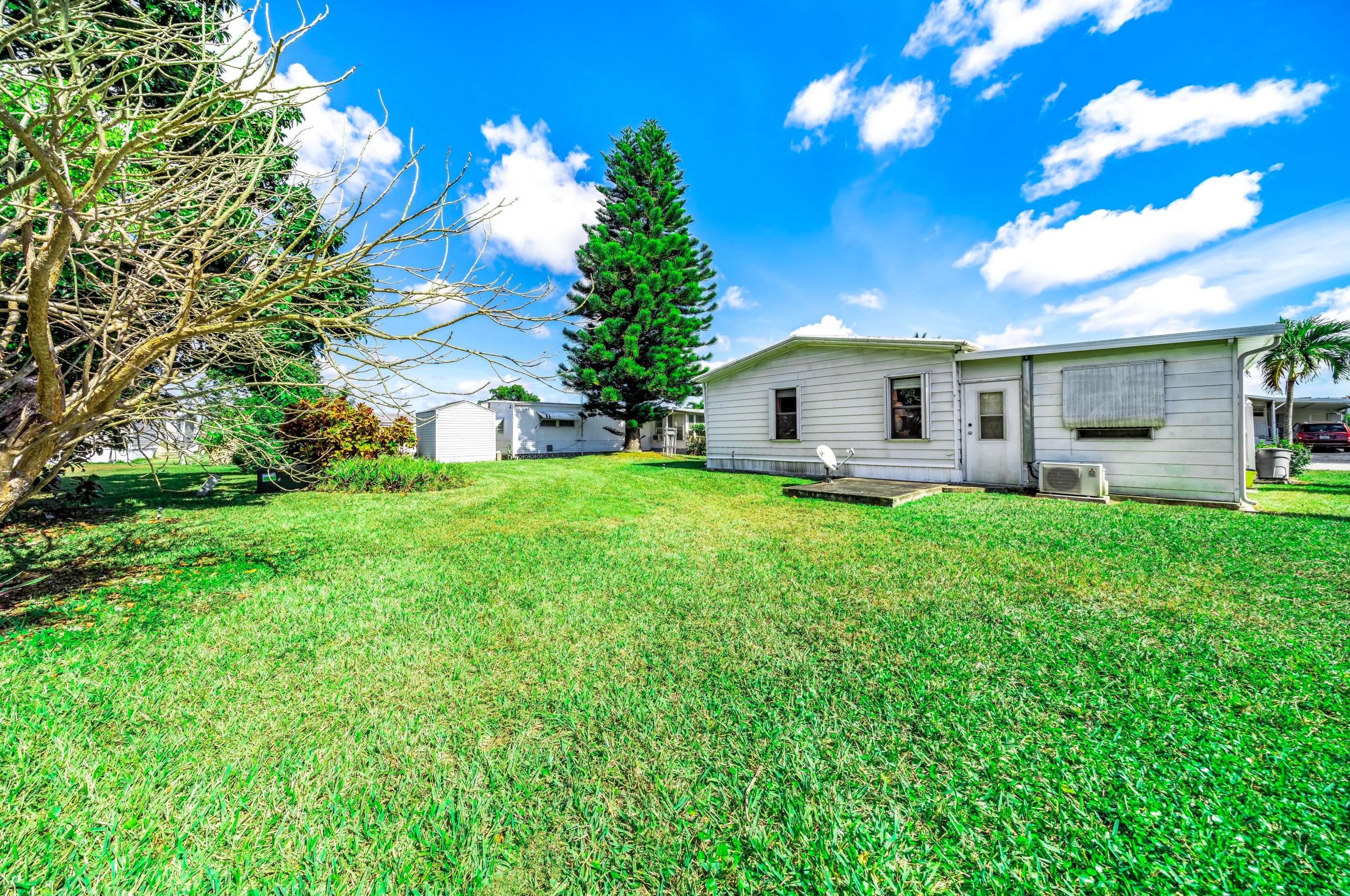 1641 64 Way, Boca Raton FL 33428-6757 exterior