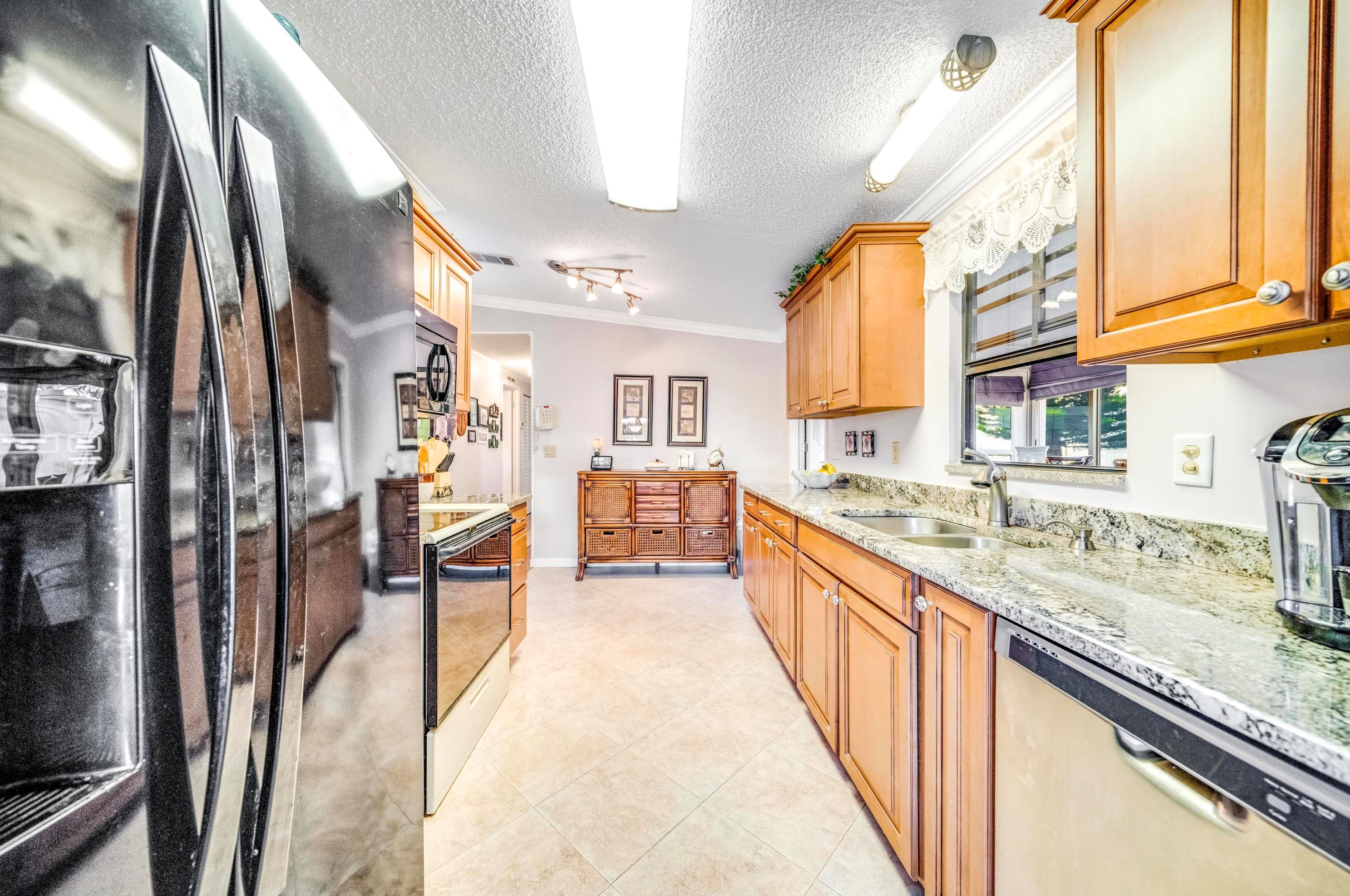 1641 64 Way, Boca Raton FL 33428-6757 exterior